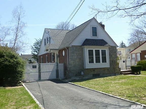 2nd image of 2471 Arthur Ct