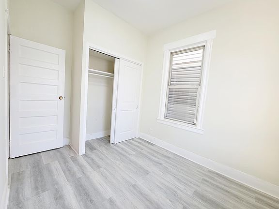 4th image of 93 Warner Ave