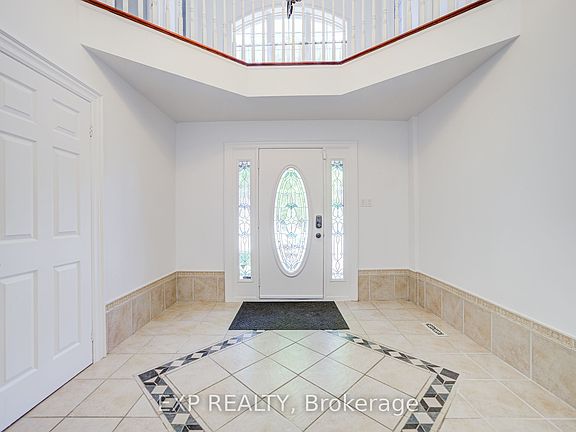 3rd image of 82 Derby Ct