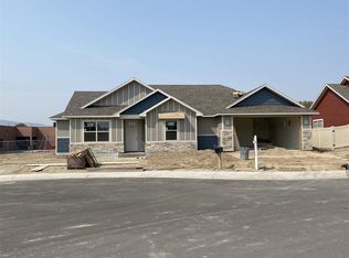 809 Red Apple Rd, Grand Junction, CO 81505