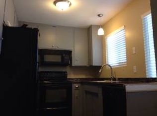 590 E A St APT A, Oakdale, CA 95361