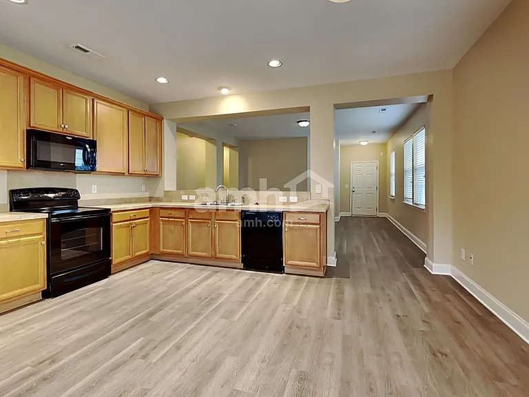 248 Woodbrook Way — Photo 3