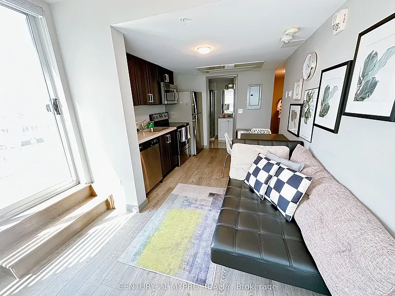 321 Spruce St #801 — Photo 5