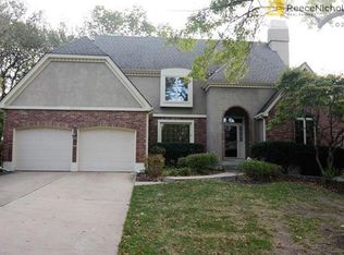 13021 El Monte St, Leawood, KS 66209
