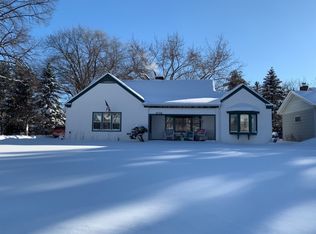 2708 Harvester Ave E, Maplewood, MN 55119