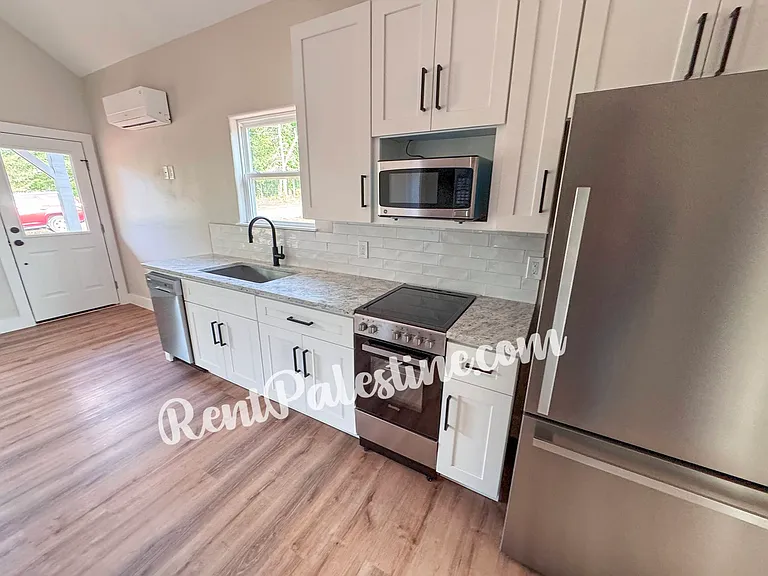 225 Private Road 8835 — Photo 3
