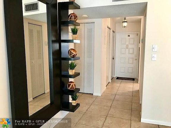 211 W LAUREL DR #1302 MARGATE FL 33063