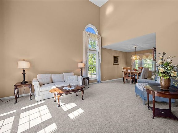 5th image of 805 Hartfield Dr