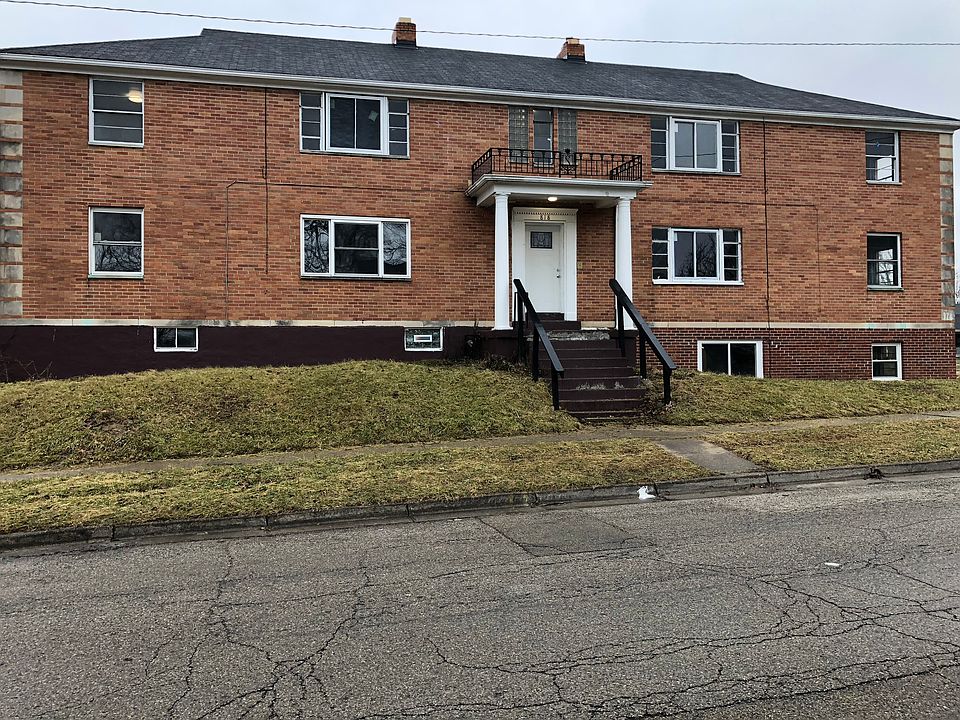 1st image of 818 Cherry Dr APT 2