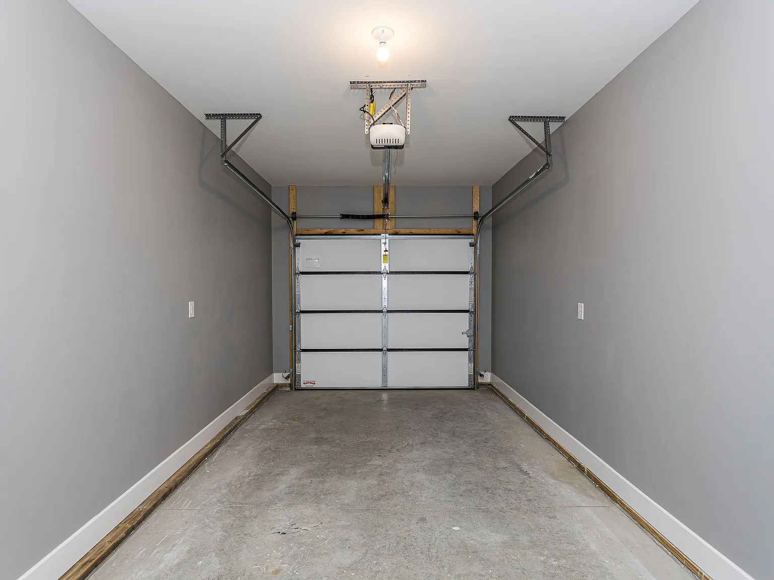 3 bed, 2.5 bath, 1780 sqft, $1,895 — Photo 3