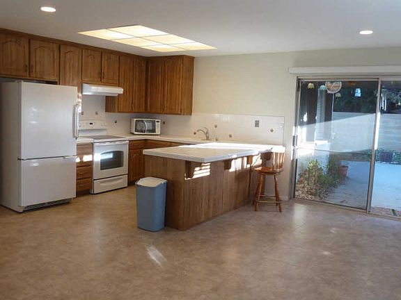 5th image of 6040 E Saint Clair Ct