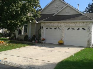 9 Thatcher Ct, Jackson, NJ 08527