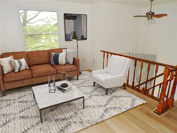 2nd image of 309 Larkwood Ct