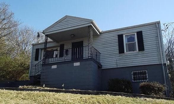 1st image of 1712 NW Reynolds St