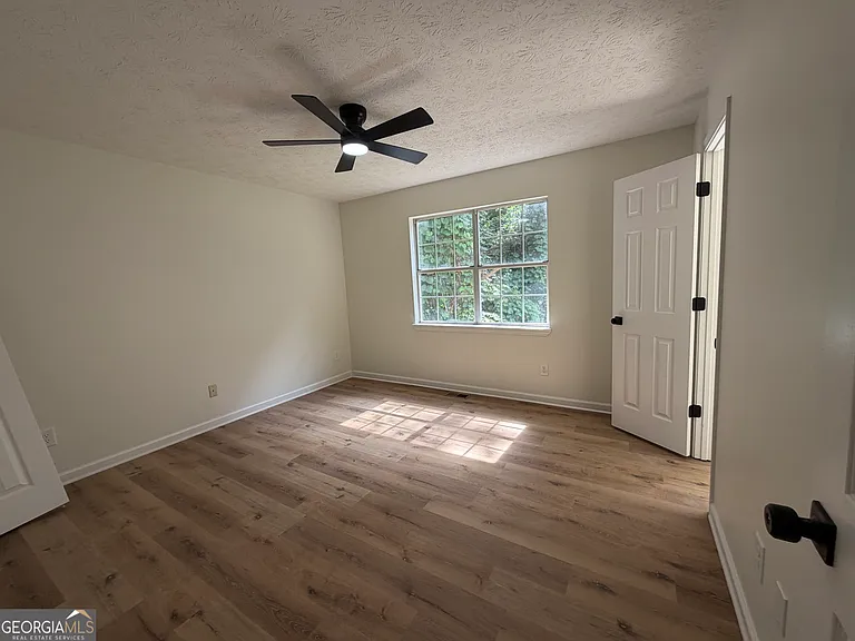 1730 Bullock Dr — Photo 7