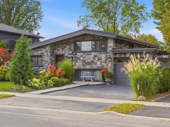 1063 Flagship Dr, Mississauga, ON L4Y 2J9