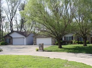 2216 Huber Ln, Terre Haute, IN 47802