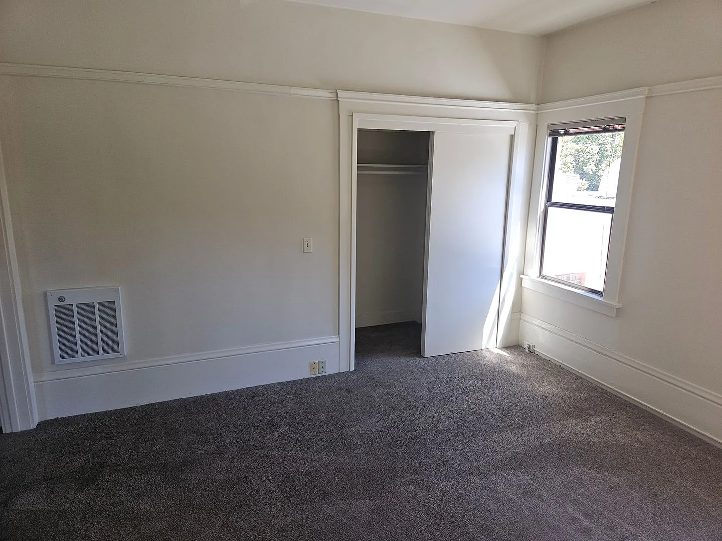 Lantz Building 10 - 359 Grand Ave — Photo 2
