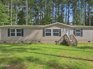 564 Pond Rd, Rocky Point, NC 28457