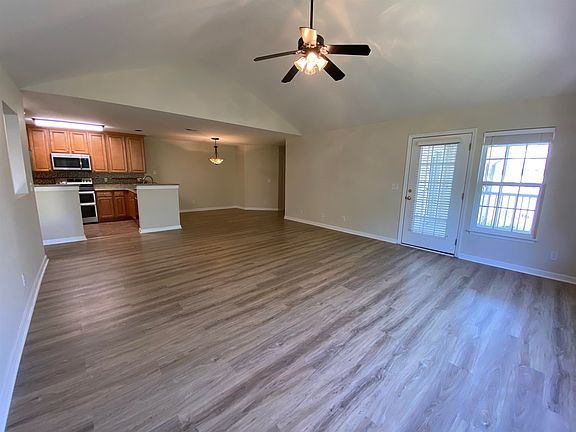 4th image of 4665 Fringetree Dr. #5H