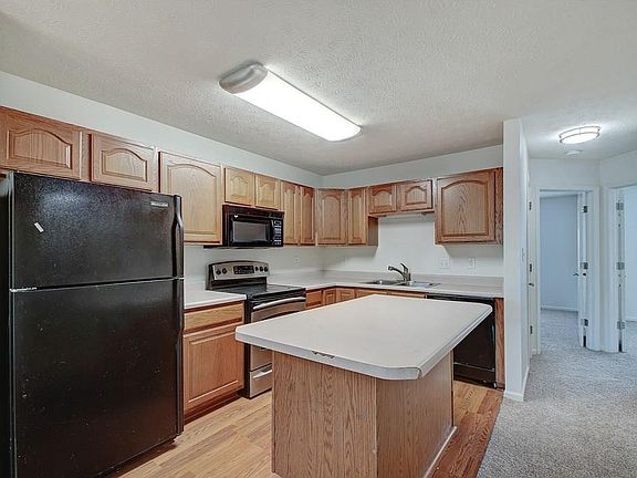 3rd image of 6179 Wildcat Dr #9E