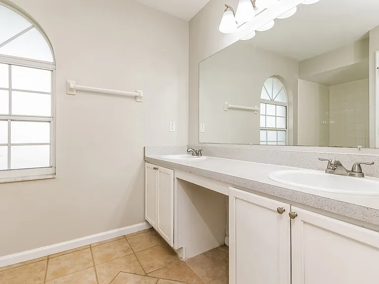 115 Pine Top Ln — Photo 12