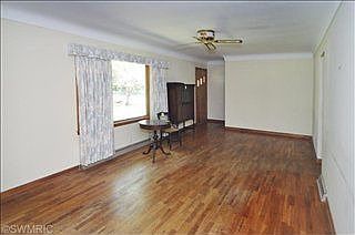 4th image of 10532 N 6th St