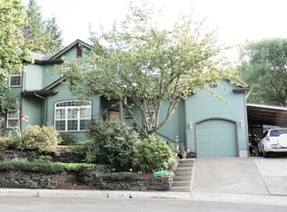 836 S 68th St, Springfield, OR 97478