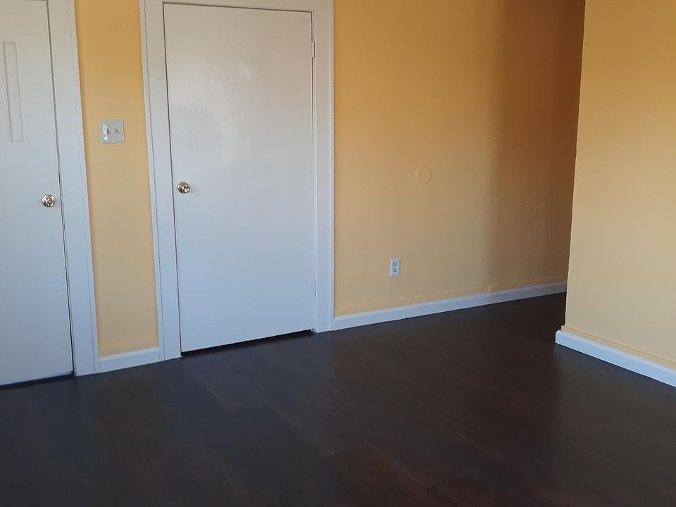 1st image of 4277 1/2 S Kansas Ave