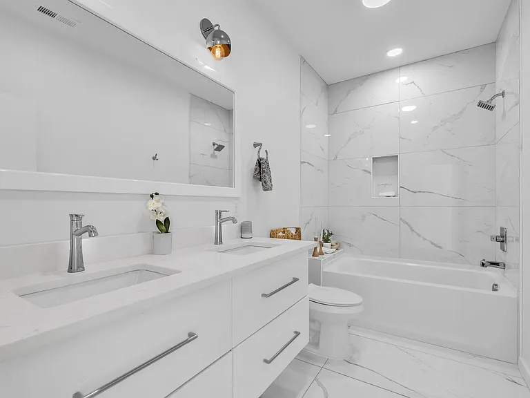 2248 Bailey Ave — Photo 15