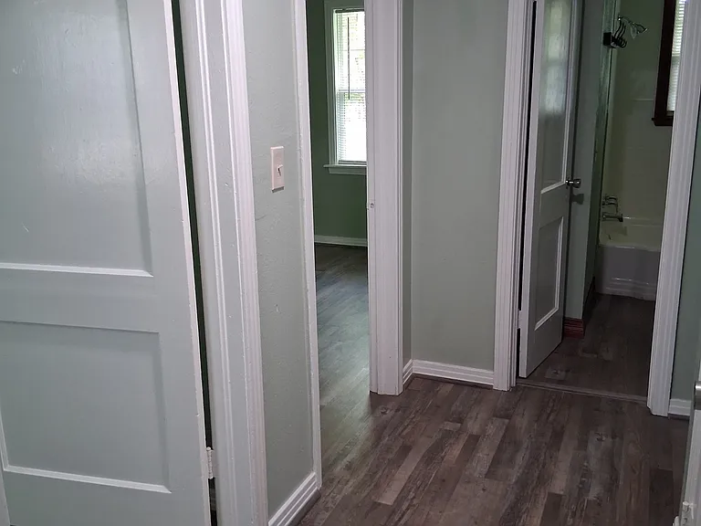 414 W Mims St — Photo 16