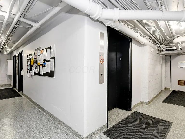 1620 E Broad St #408 — Photo 8