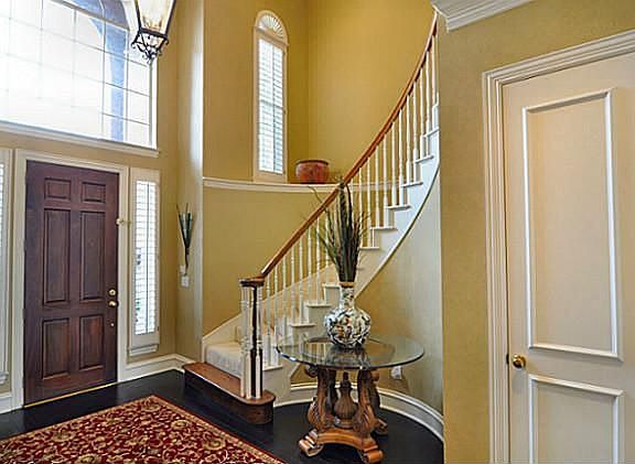 5th image of 8304 Wooded Cove Dr