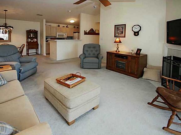 4th image of 8338 Glenwillow Ln Unit 205
