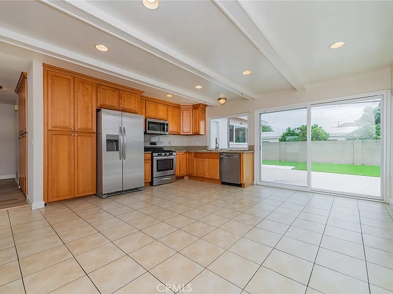 16752 Leafwood Cir — Photo 10