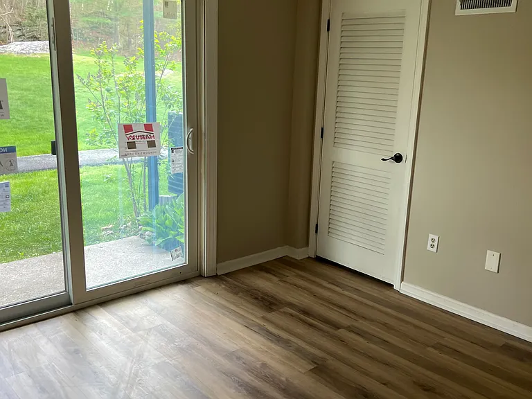 4 Heritage Village Dr #115 — Photo 2