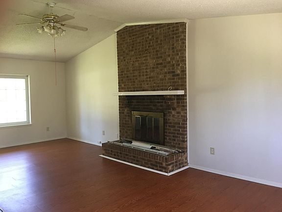 2nd image of 8001 Mahogany Dr