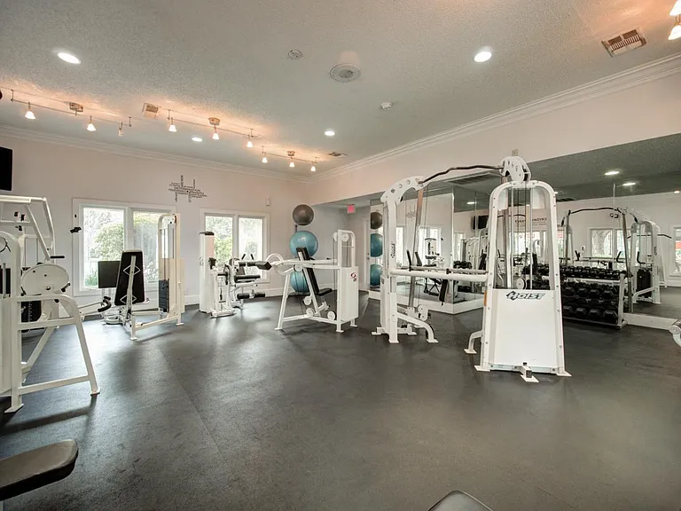 Grande Oasis at Carrollwood — Photo 20