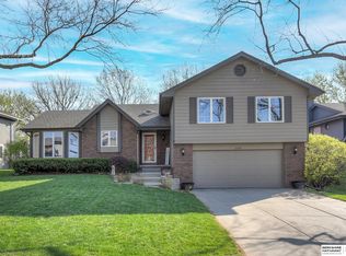 2229 N 155th St, Omaha, NE 68116