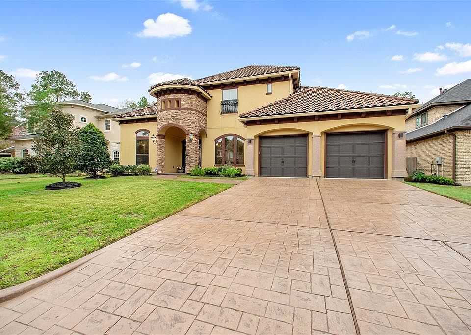 2015 Built Green Custom Home in the heart of Champion Forest, zoned to the desirable Brill Elementary, Kleb Intermediate and Klein High School!