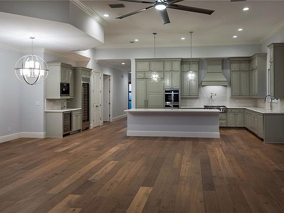 4th image of 16224 Ravenna Ct