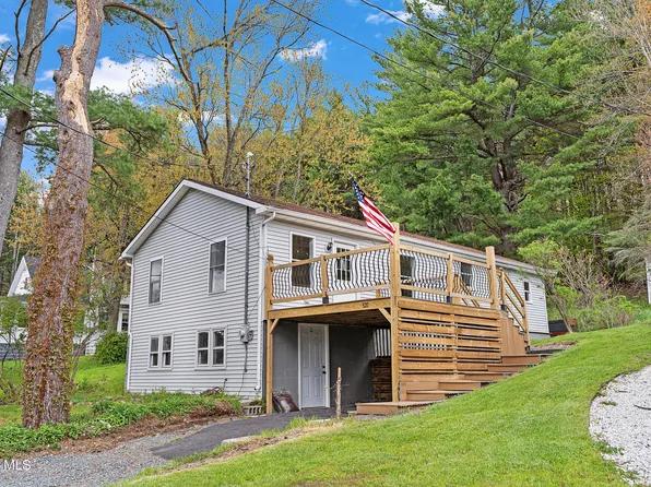 520 Morey Park Hill Road, Schodack, NY 12123