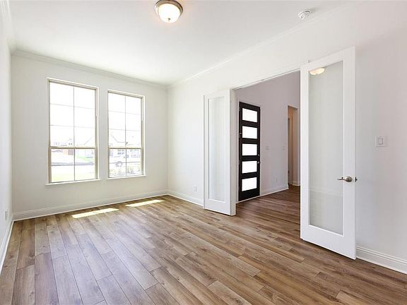 5th image of 798 Featherstone Dr #3S7W2C