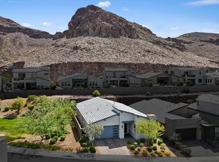 1957 Regal Bluff Dr, Henderson, NV 89052
