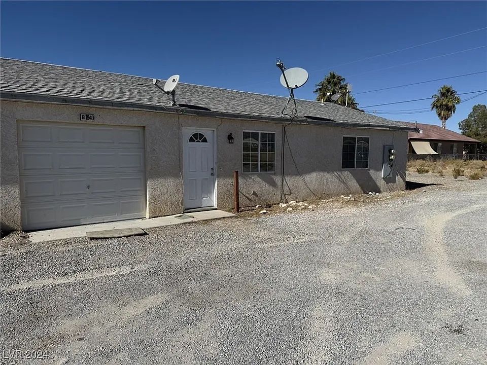 1st image of 1940 Haiwee St APT C