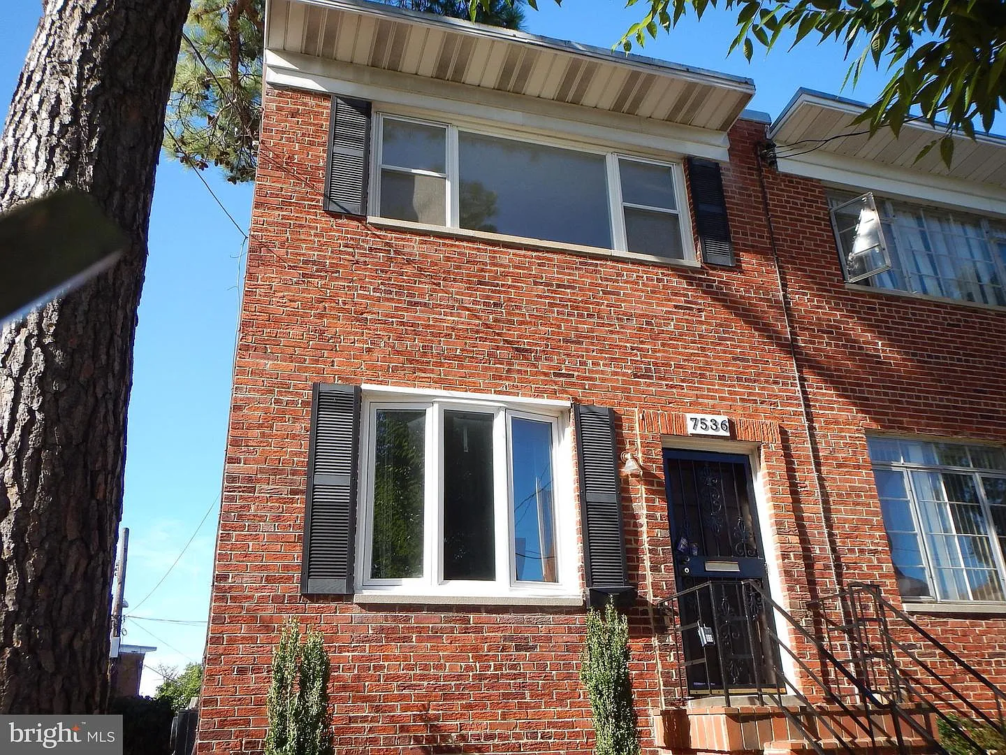 7536 Eastern Ave NW photo 1
