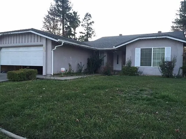 4300 Amapola Way photo 1