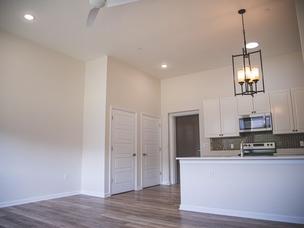 36 Cecil Elementary Dr #1-22