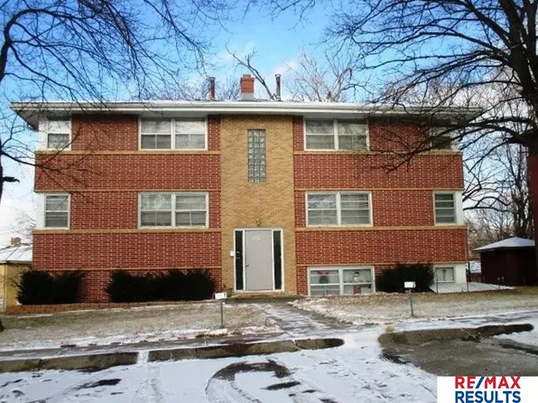 6620 Pratt St, Omaha, NE 68104