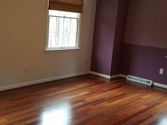 5th image of 2714 E Pine Ln